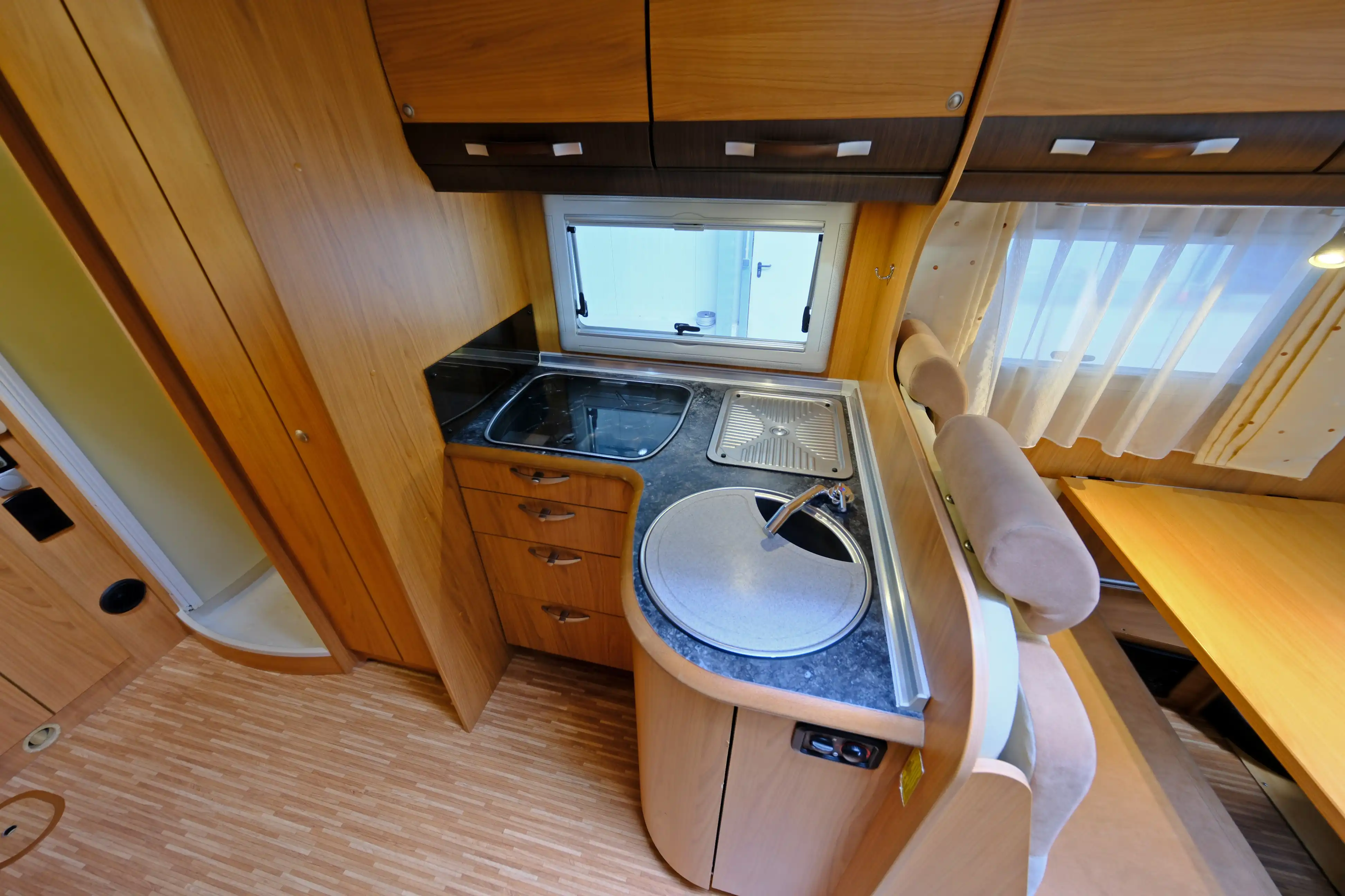 BUERSTNER I 660 Elegance